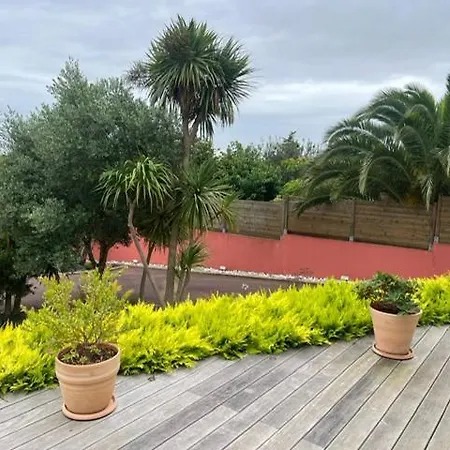 Le Clos Du Lupin فندق مبيت وإفطار سان كولوم